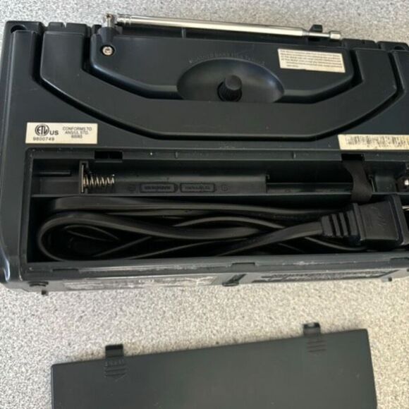 Emerson AM/FM Weather Band Radio Model RP6251 - Picture 8 of 9